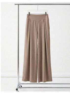 Halara UltraSculpt Tan Pants Size S Sculpting Athleisure Stretch NWT